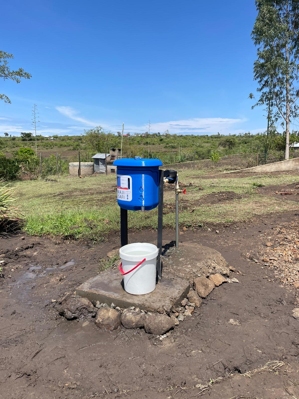 advancedlab-project-kenya-water-chlorination2.jpeg|500